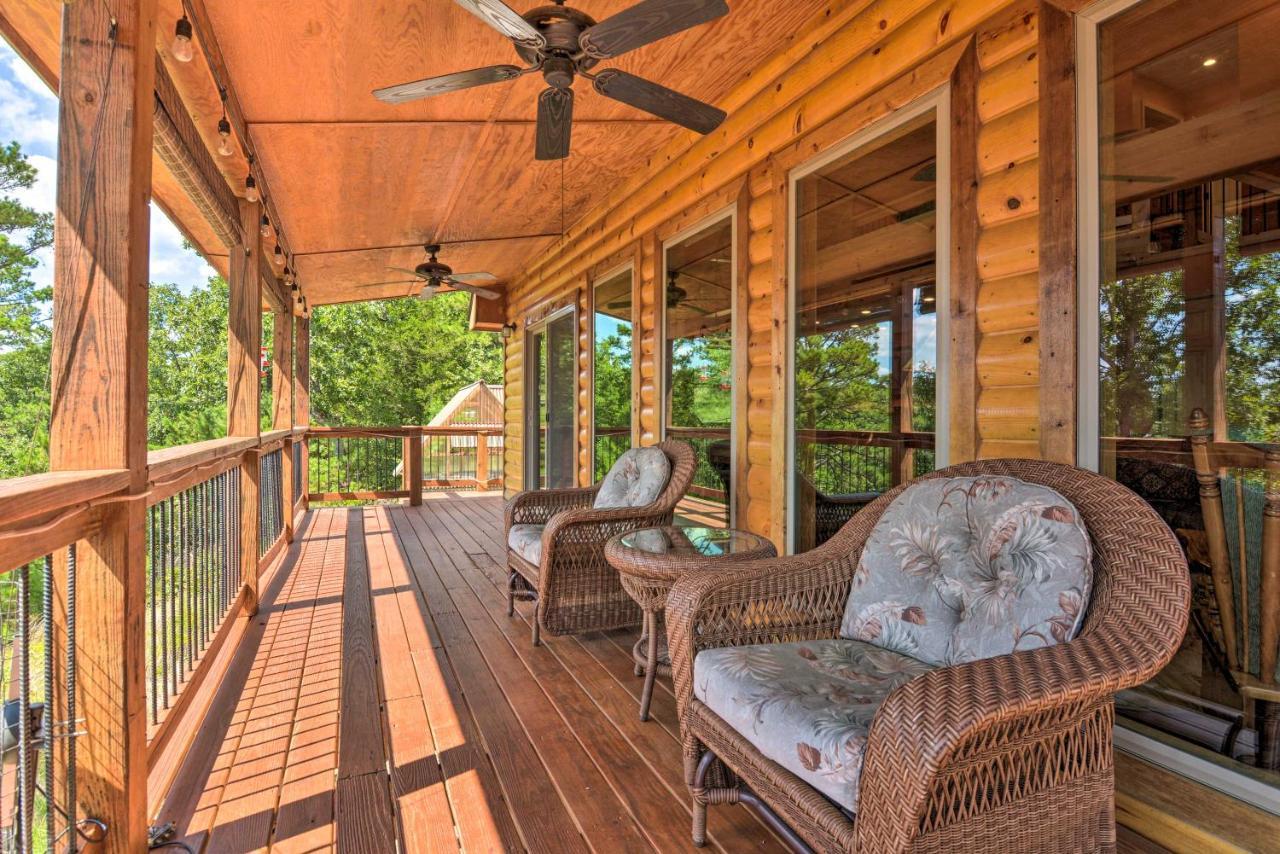 Spacious Log Cabin With Fire Pit And Game Room! Eureka Springs Exterior photo